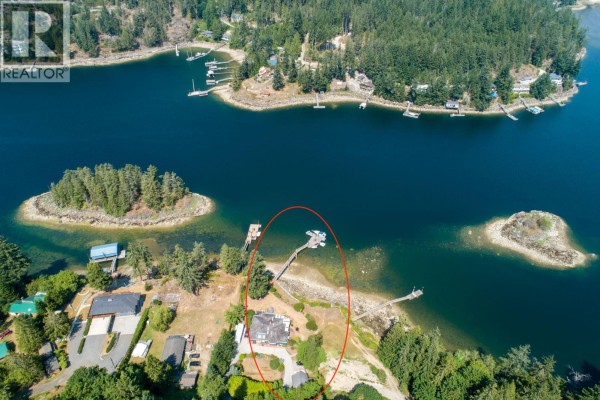 12881 Sunshine Coast Highway, Madeira Park, BC V0N2H1 Photo 2