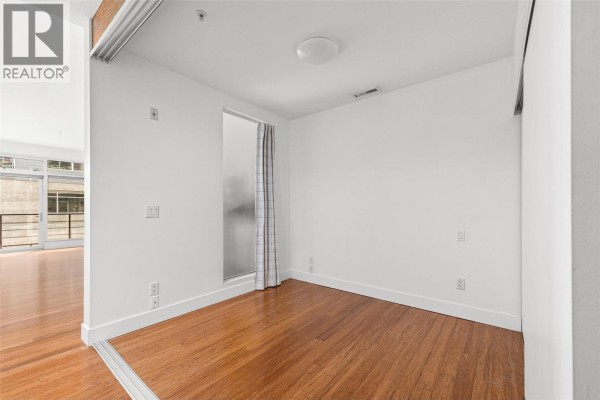 1289 Ellis Street Unit# 316, Kelowna, BC, photo 3