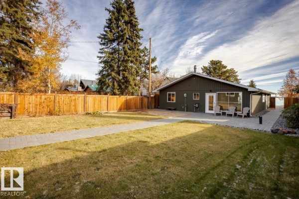 Bedroom 2 - 129 1 Av, Rural Parkland County, AB T0E2B0 Photo 5