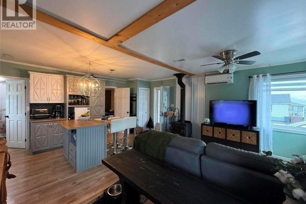 Living room - 129 34th Avenue, Edmundston, NB E3V2T4 Photo 4