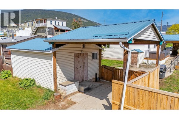 Primary Bedroom - 129 9th Avenue S, Creston, BC V0B1G3 Photo 3