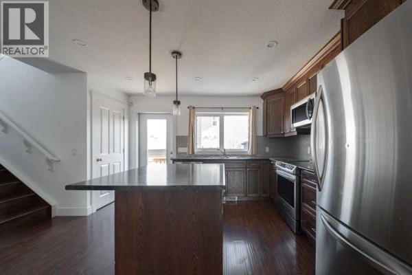 4pc Bathroom - 129 Airmont Court, Fort Mcmurray, AB T9J1G1 Photo 5