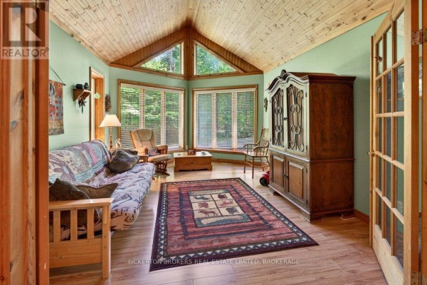 Bedroom - 129 Cross Road, Rideau Lakes, ON K0G1E0 Photo 5