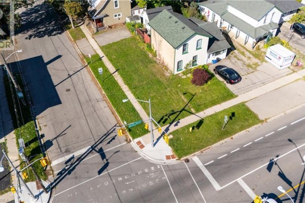 129 Erie Avenue, Brantford, ON N3S2G3 Photo 5