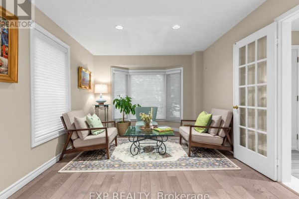 Laundry room - 129 Franklin Avenue, Vaughan, ON L4J4X6 Photo 5