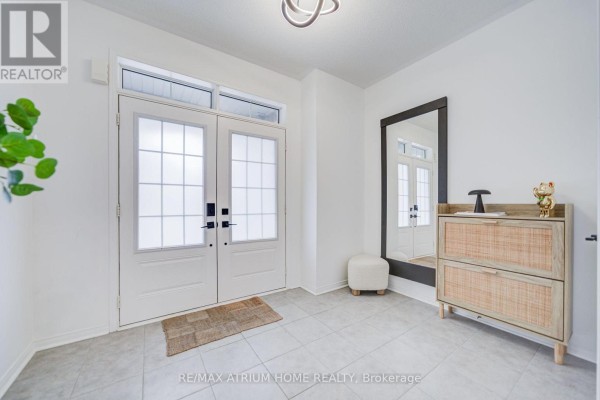 129 Hartney Drive, Richmond Hill, ON L4S0L1 Photo 4