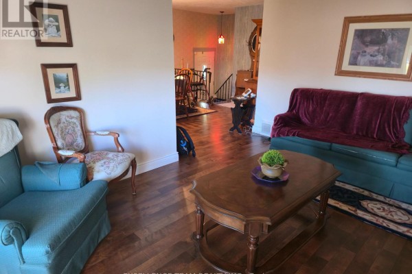 Primary Bedroom - 129 Kensington Street, Cornwall, ON K6H3E8 Photo 5