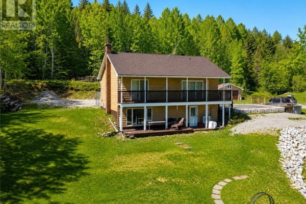 129 Maple, Kagawong, ON P0P1J0 Photo 3