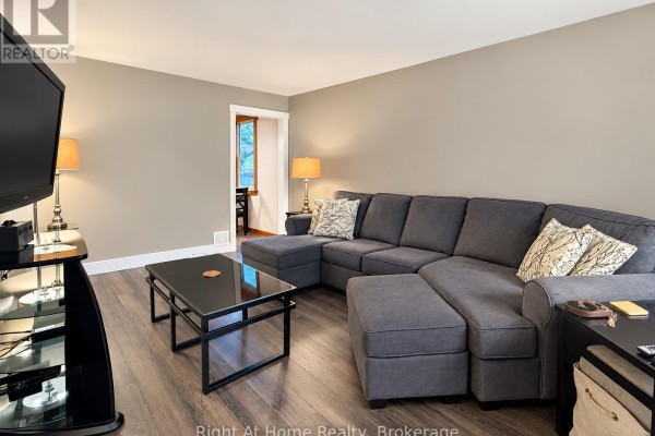 Primary Bedroom - 129 Marlborough Street, Thunder Bay, ON P7B4G5 Photo 4