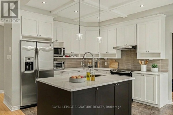 Family room - 129 Tapestry Drive, Ottawa, ON K2J0H3 Photo 4