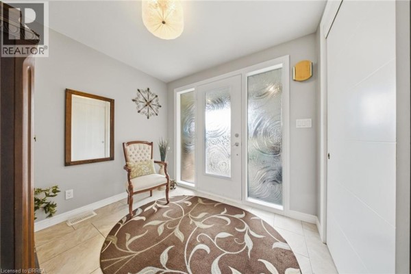 Family room - 129 Tranquility Street, Brantford, ON N3R3H9 Photo 5