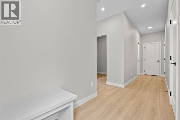 Kitchen - 129 Walgrove Bay Se, Calgary, AB T2X4Y7 Photo 2