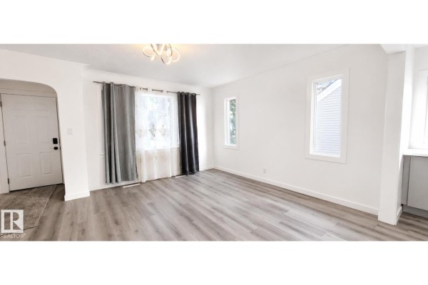 Bedroom 2 - 12916 123a St Nw, Edmonton, AB T5L0K9 Photo 5