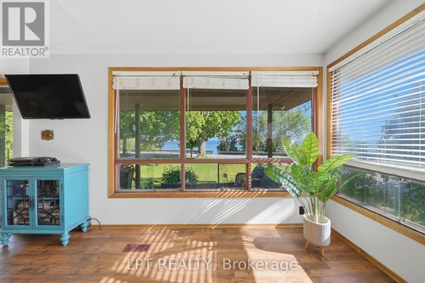 Bedroom 2 - 1293 Ramara Road 47 Road, Ramara, ON L0K1B0 Photo 4