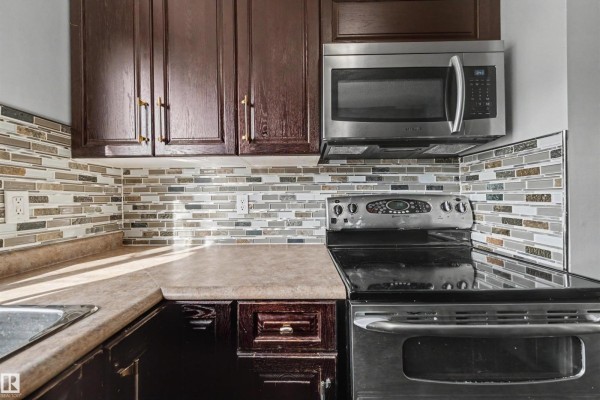 Kitchen - 12944 117 St Nw, Edmonton, AB T5E5J7 Photo 3
