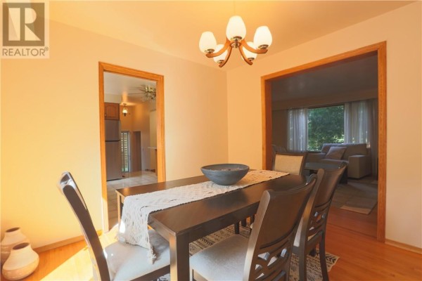 Dining room showing doorway to kitchen and view into living room. - 1295 Gemmell Street, Sudbury