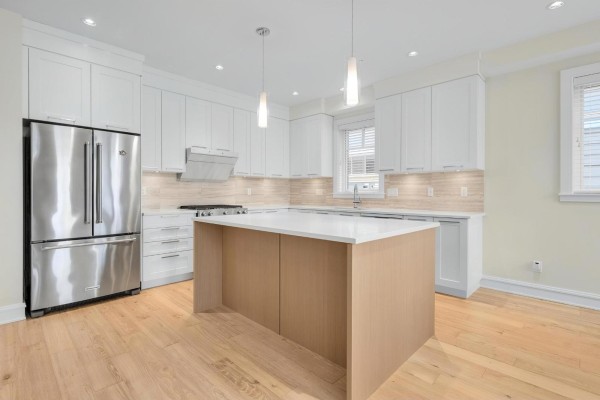 12955 15a Avenue, Surrey, BC V4A0B7 Photo 4
