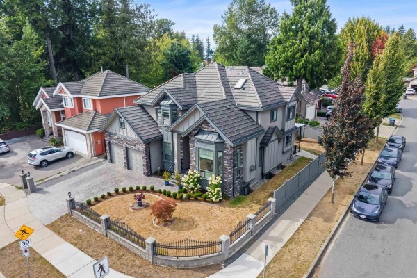 12965 60 Avenue, Surrey, BC V3X2L4 Photo 2