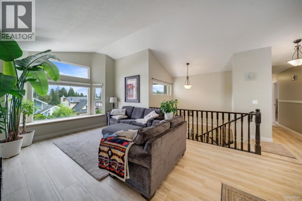 1298 Jordan Street, Coquitlam, BC V3B6M7 Photo 4