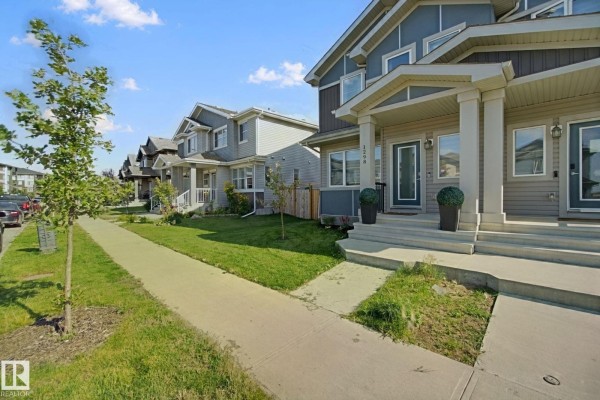 1298 Mcconachie Bv Nw, Edmonton, AB, photo 3