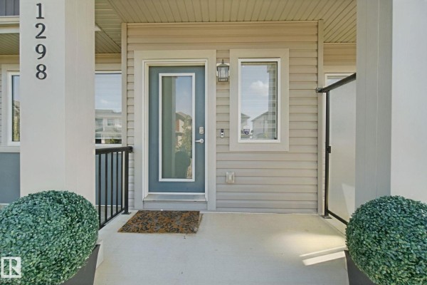 Family room - 1298 Mcconachie Bv Nw, Edmonton, AB T5Y3C5 Photo 4