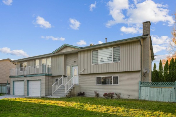 12987 62 Avenue, Surrey, BC V3X2E9 Photo 3