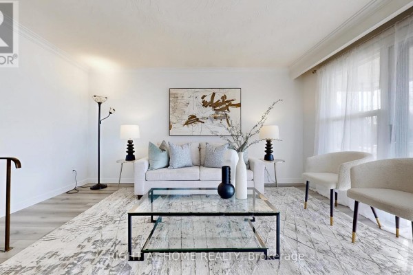Study - 12a Kenmore Avenue, Toronto, ON M1K1B4 Photo 3