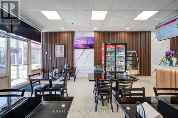 12b - 1470 Centre Street, Vaughan, ON L4J3N1 Photo 5
