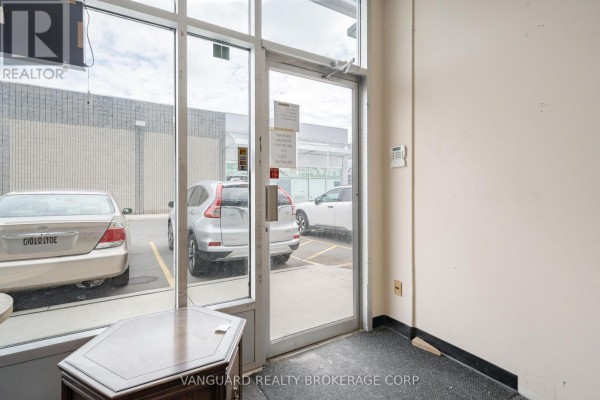 13, 15, L19 - 280 West Beaver Creek Road, Richmond Hill, ON L4B3Z1 Photo 4