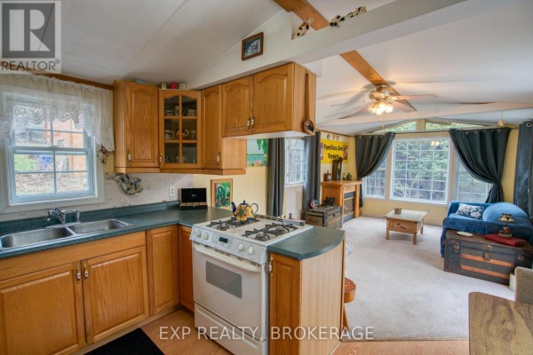 13 - 1014 Teal Trail, Frontenac, ON, photo 2