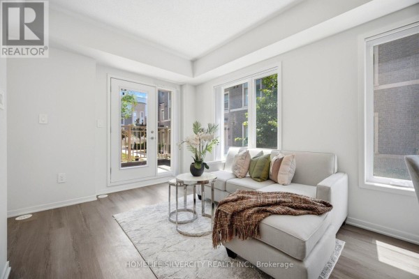 13 - 11 Honeycrisp Crescent, Vaughan, ON L4K0N6 Photo 5