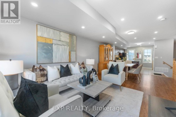 Living room - 13 - 1380 Costigan Road, Milton, ON L9T8L2 Photo 5