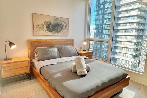 Primary Bedroom - 13 - 15 Mercer Street, Toronto, ON M5V1H2 Photo 4