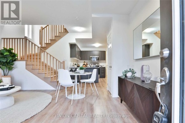 13 - 30 Woodstream Drive, Toronto, ON M9W0G1 Photo 3