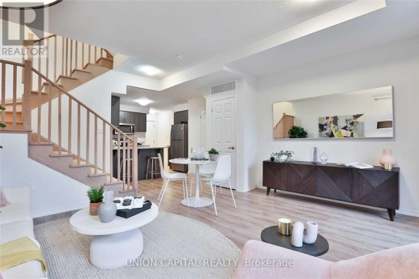 13 - 30 Woodstream Drive, Toronto, ON M9W0G1 Photo 5