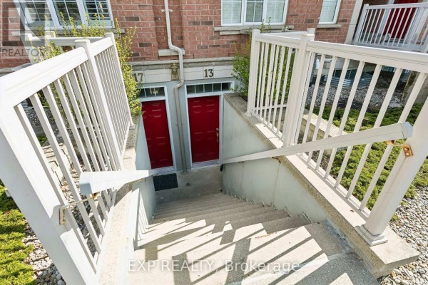 13 - 3055 Elmcreek Road, Mississauga, ON L5B4J9 Photo 5