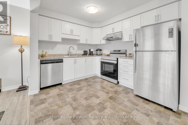 Bedroom 2 - 13 - 50 Pinnacle Drive, Kitchener, ON N2P0H8 Photo 5
