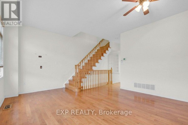 Laundry room - 13 - 7035 Rexwood Road, Mississauga, ON L4T4M6 Photo 5