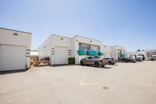 13 13478 78 Avenue, Surrey, BC V3W8J6 Photo 2