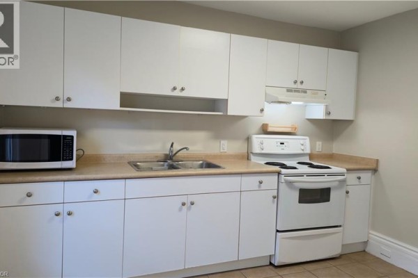 Primary Bedroom - 13-15 Midland Street Unit# 3, St  Catharines, ON L2R2V7 Photo 2