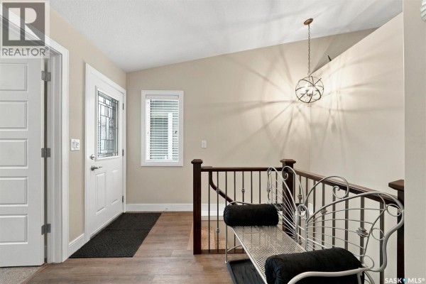 Living room - 13 3214 11th Street W, Saskatoon, SK S7M5G3 Photo 3