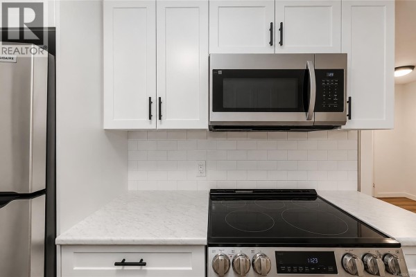 Laundry room - 13 3230 Rutledge St, Saanich, BC V8X1N7 Photo 4