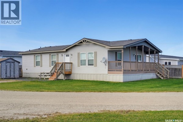 Living room - 13 401 Railway Avenue, Vanscoy, SK S0L3J0 Photo 2