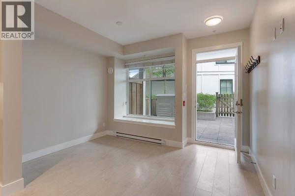 13 5152 Canada Way, Burnaby, BC V5E0C3 Photo 2