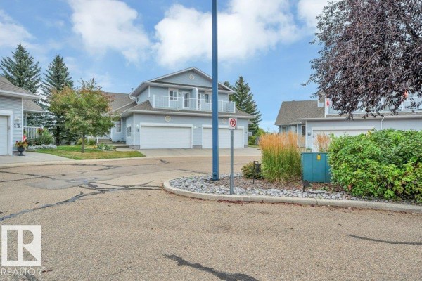 Kitchen - #13 65 Cranford Dr, Sherwood Park, AB T8H1W5 Photo 3