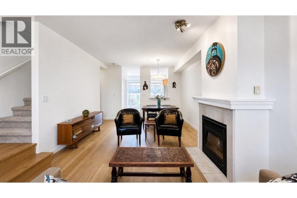 13 915 Tobruck Avenue, North Vancouver, BC V7P1V9 Photo 4