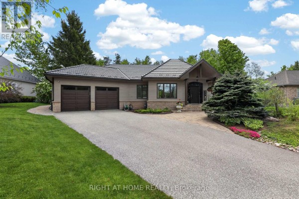 13 Alpine Way, Oro Medonte, ON, photo 2