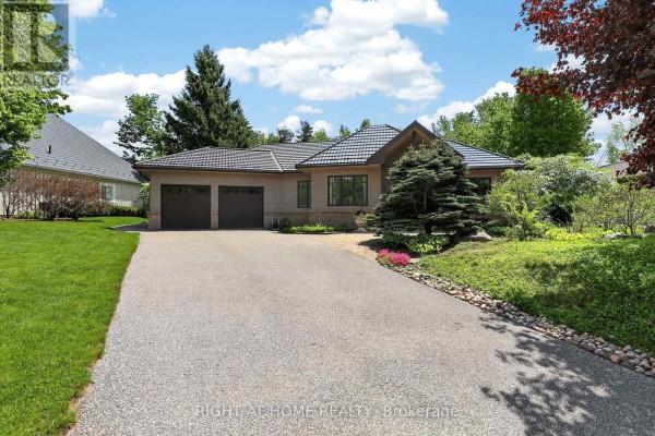 13 Alpine Way, Oro Medonte, ON, photo 3