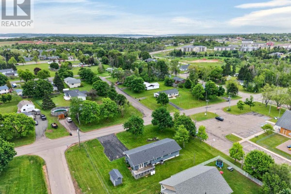 Den - 13 Avonlea Drive, Charlottetown, PE C1C1C8 Photo 4