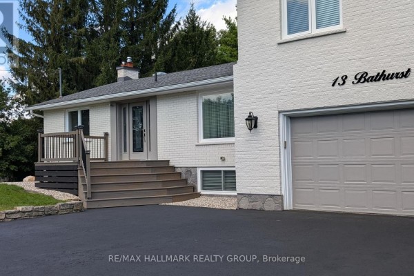 13 Bathurst Street, Ottawa, ON, photo 2